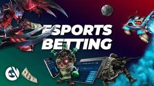 Meja Three Card Poker langsung dengan dealer profesional dan kartu yang terlihat jelas di studio agenbet38